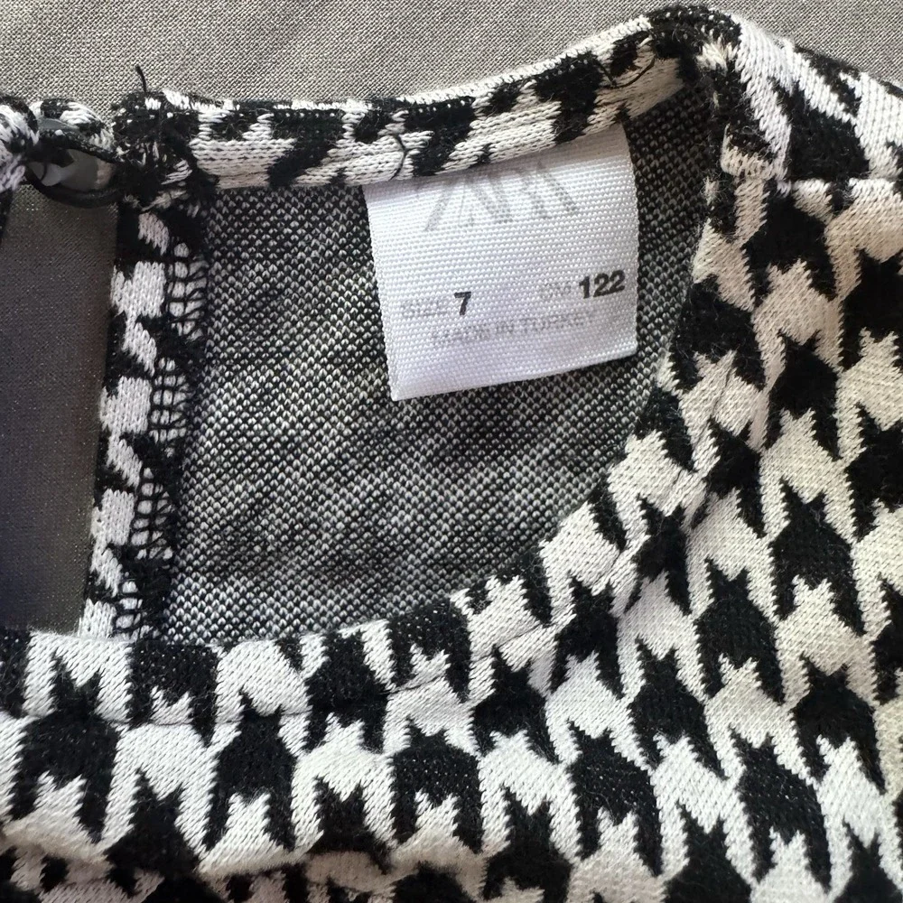 ZARA Girls Dress Size 7  Black White Houndstooth‎ Gold Buttons Preppy